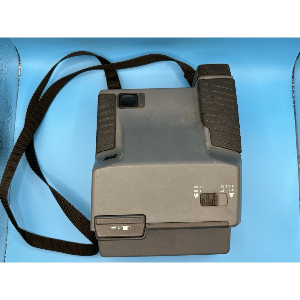 Polaroid 600 Impulse instant Camera System w/Built In Flash/Strap-Not Tested- - Picture 4 of 15